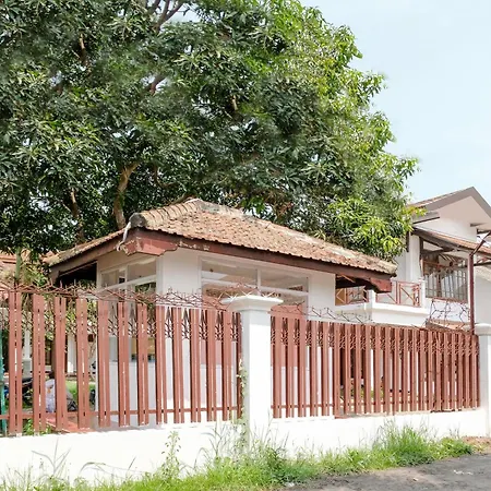 Hotel O Kina Family Residence Syariah-3